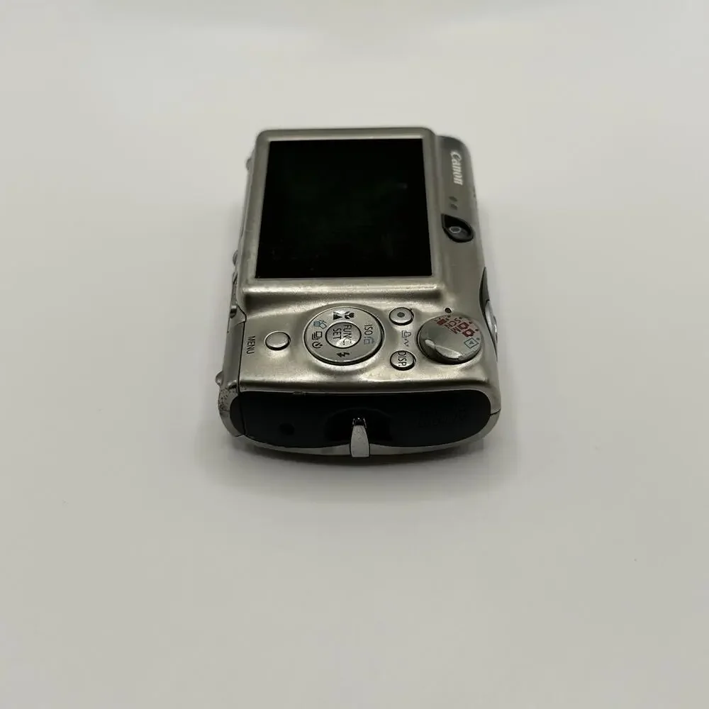 Canon PowerShot ELPH SD900 Silver 10MP 3X Zoom Digital Pocket Camera No Shutter